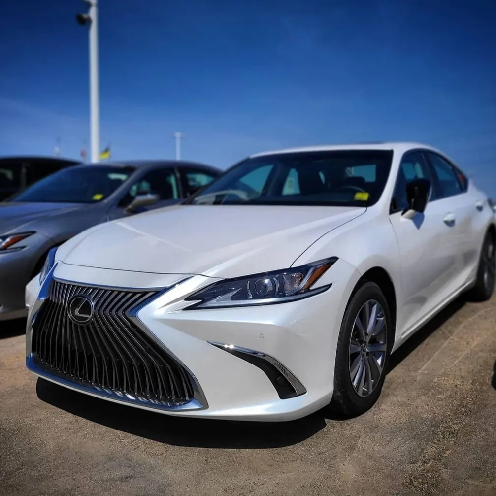 Lexus ES & UX